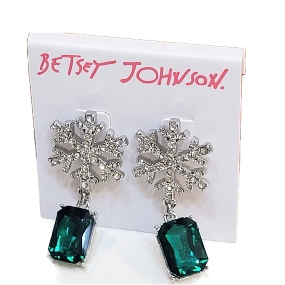 NWT ⚜️🎄⚜️ Betsey Johnson Christmas Holiday Snowflake Dangle Earrings Green - Picture 2 of 9